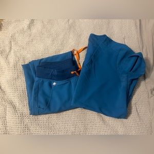 Alps Blue Fig Scrubs